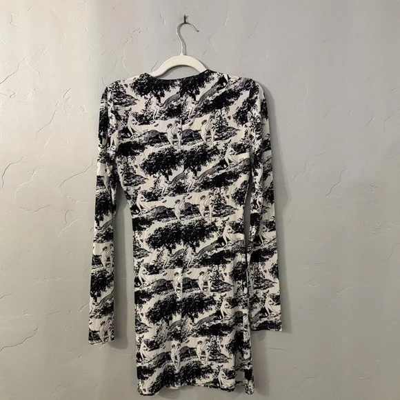 REFORMATION Kenmare Mini Stretch Long Sleeve Naked Print Dress, Size S - Picture 5 of 5